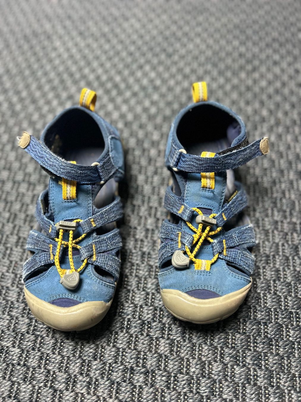 Keen Scarpe per ragazzi: Keen Wassersandale Grösse 34 – Usato da Spiez venduto da helene13