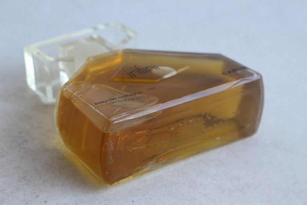 Parfum & Eau de Toilette: Eau de cologne Infini de Caron 236 ml – Gebraucht aus Vandoeuvres von Dom-Tom 2