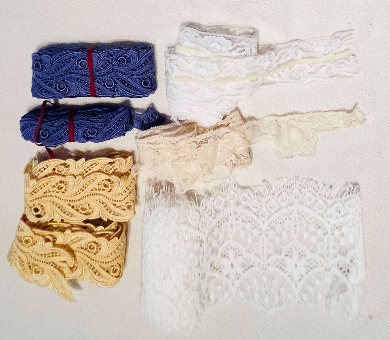 Tessuti: 7 alte Spitzen Bänder – Usato da Wil venduto da fuschti01 2