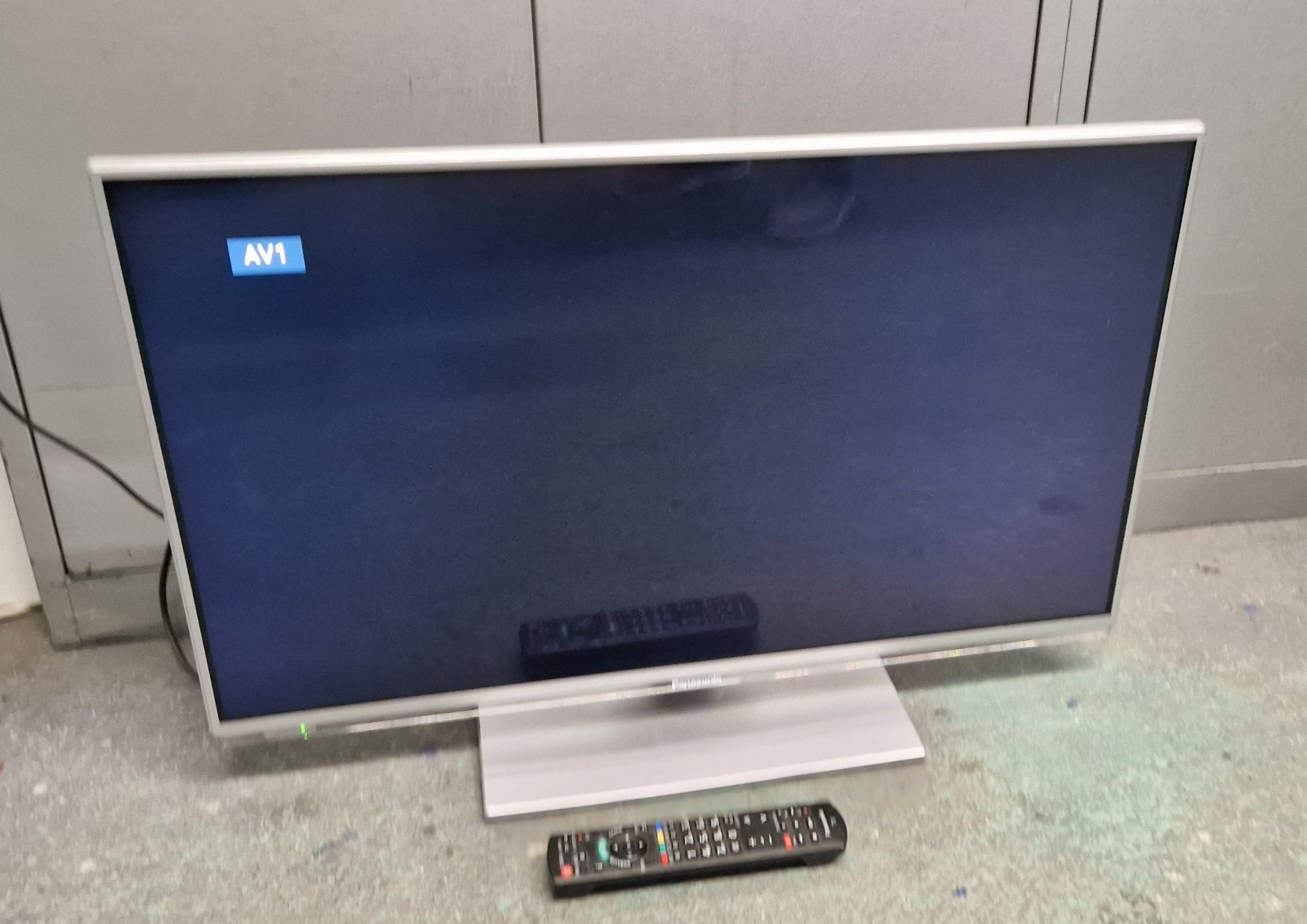 Panasonic Fernseher: PANASONIC FERNSEHER – Gebraucht aus Bilten von Mic2022