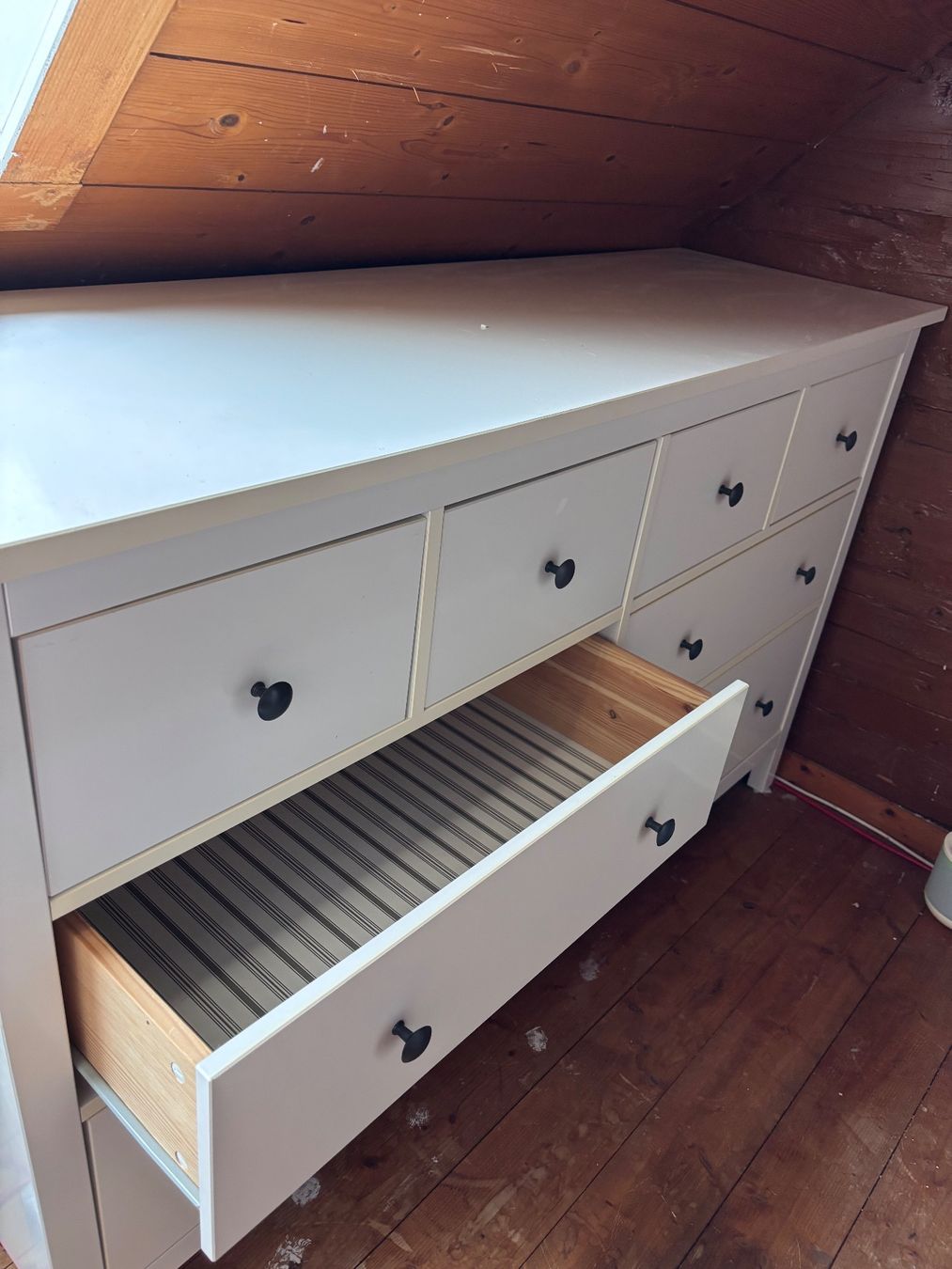 Ikea Commodes: Ikea Hemnes Kommode mit 8 Schubladen – D'occasion à Rebstein par Claudi1807 2