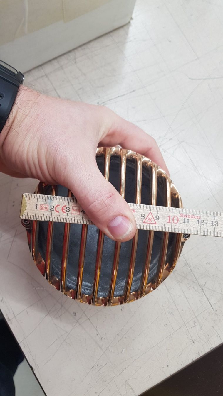 Harley-Davidson Fari: Harley Scheinwerfer mit Grill von CSC 4.5" – Usato da Niederrohrdorf venduto da freestyle01 3
