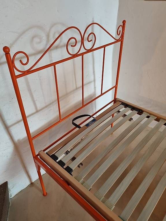 Letti: Lit enfant en fer forgé – Usato da Chexbres venduto da gec_7bmq