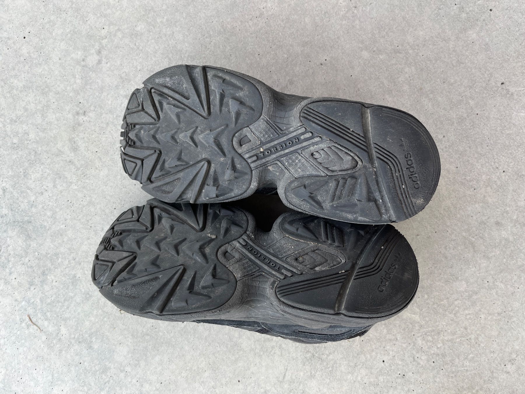 Adidas Damenschuhe: Adidas Schuhe – Gebraucht aus Emmenbrücke von sssssara 3