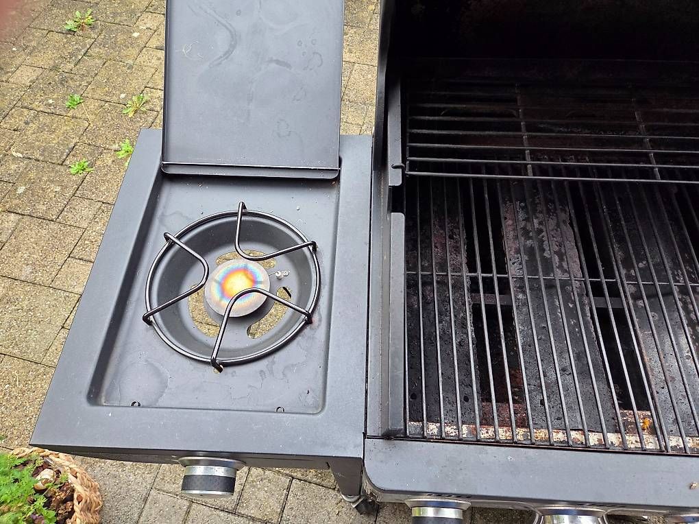 Grills: Gasgrill – Gebraucht aus Schachen b.Herisau von pes_tws8 2