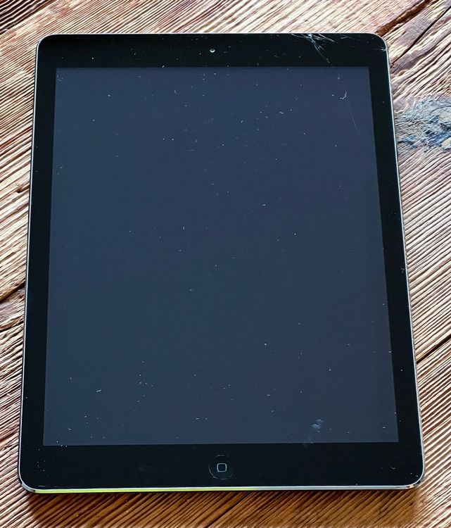 Apple iPad Air 64GB (Gebraucht) in Volketswil für CHF 25 – mit ...