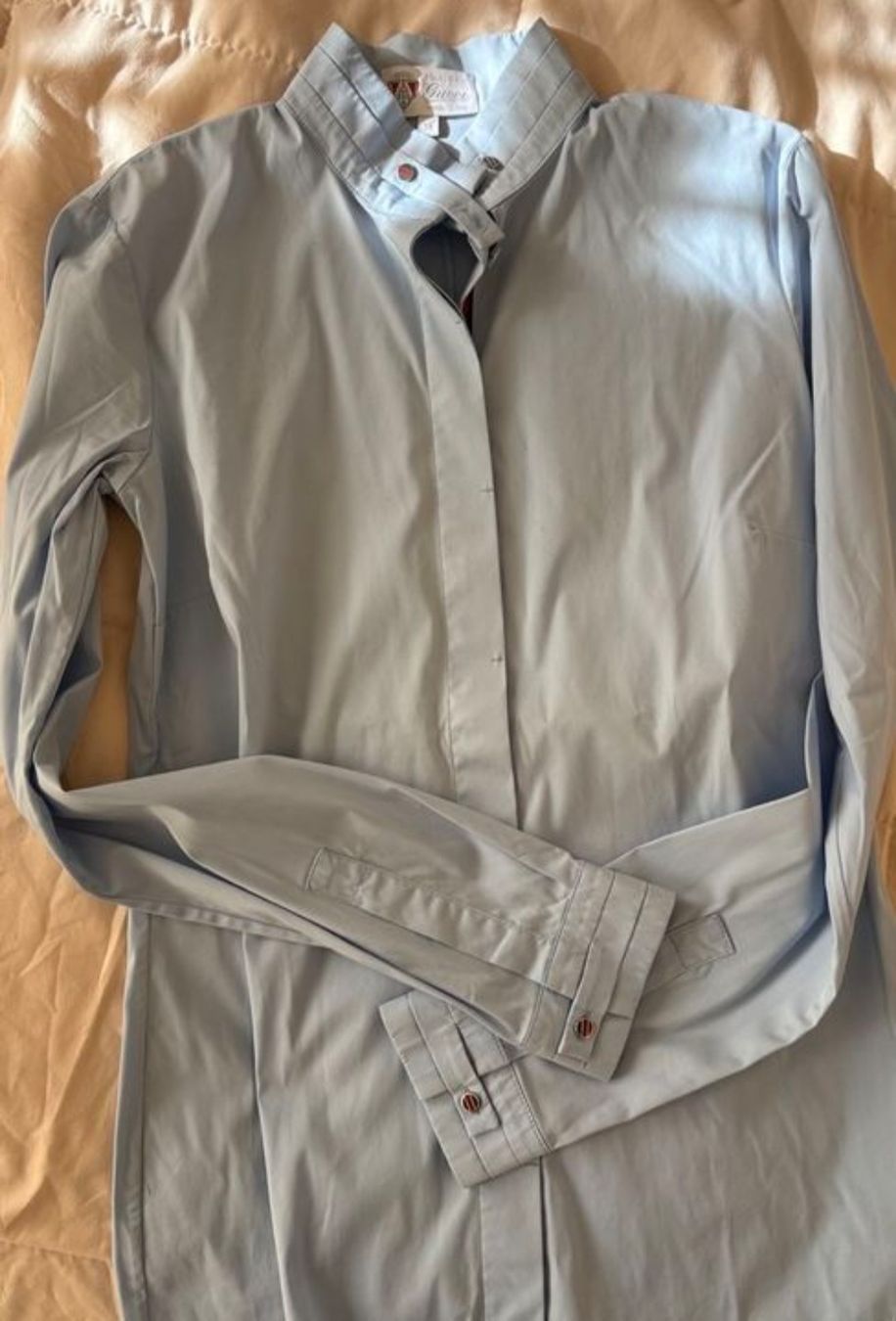 Gucci Camicette: Seltene Gucci Bluse XS Himmelblau – Usato da Zürich venduto da nara13 2