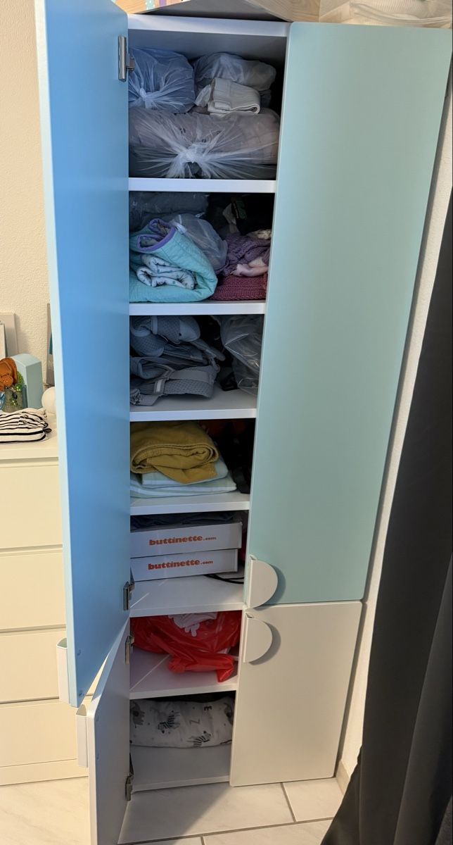 Ikea Schränke: IKEA Kinderkleiderschrank – Gebraucht aus Weiach von TaSaSc 1