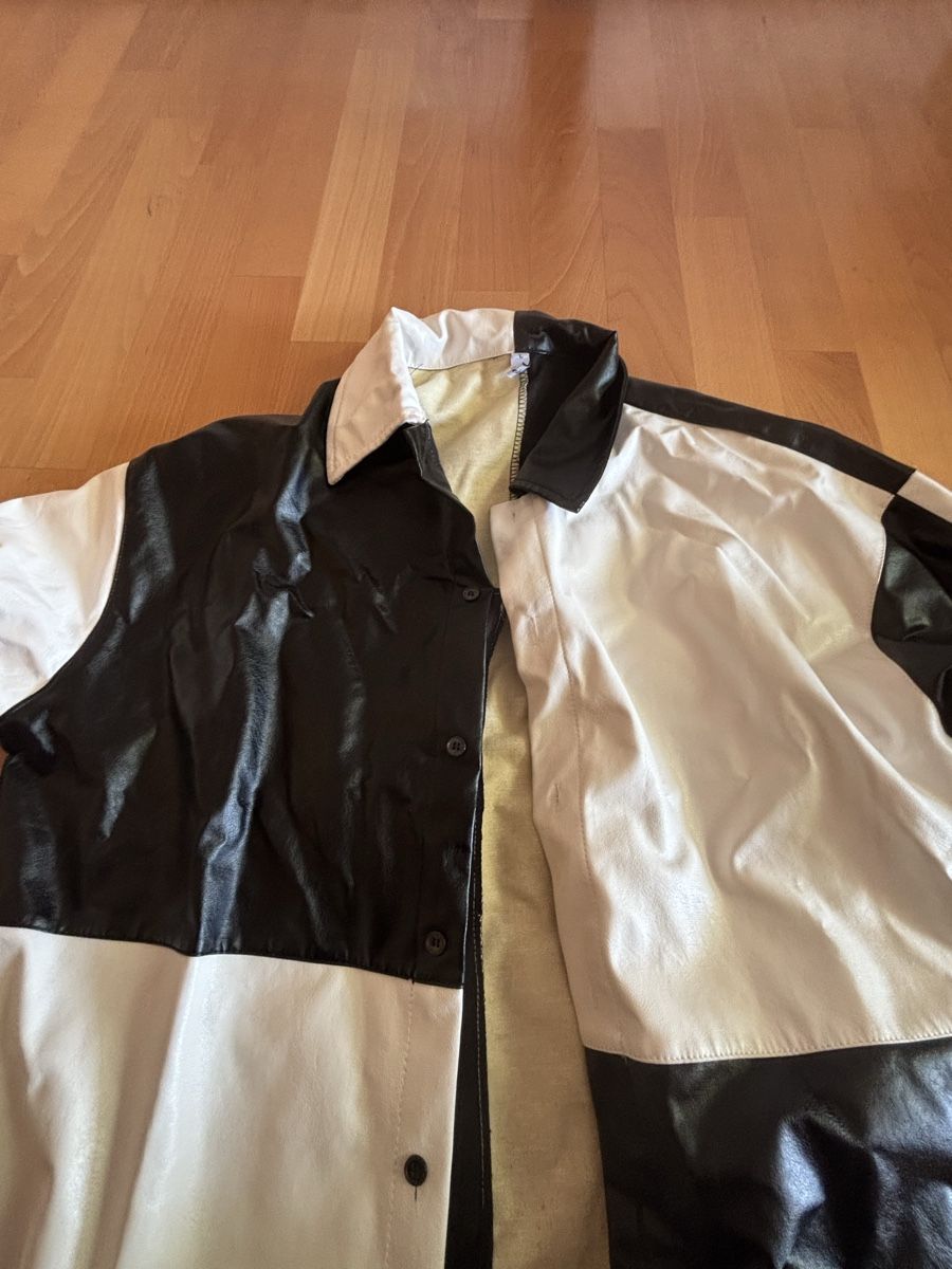 Jacken: schwarz-weiße Jacke – Gebraucht aus Chexbres von doe_xns6 1