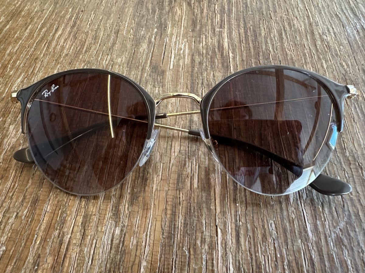 Ray-Ban Occhiali & Lenti: Rayban Sonnenbrille  – Usato da Unterseen venduto da ale_9w2v 1