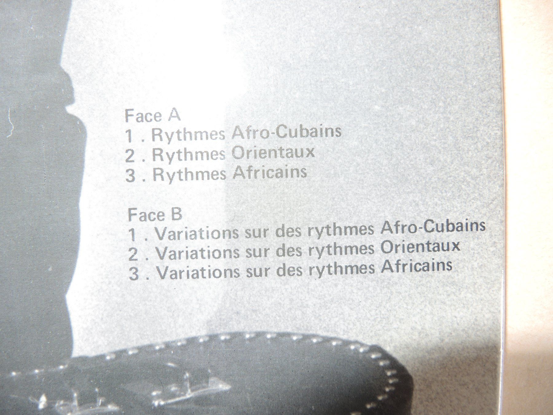 Dischi in vinile: Guem LP Rhythmes Africains Afro-Cubains Percussion Vinyl – Usato da Rorschach venduto da maeck8 3