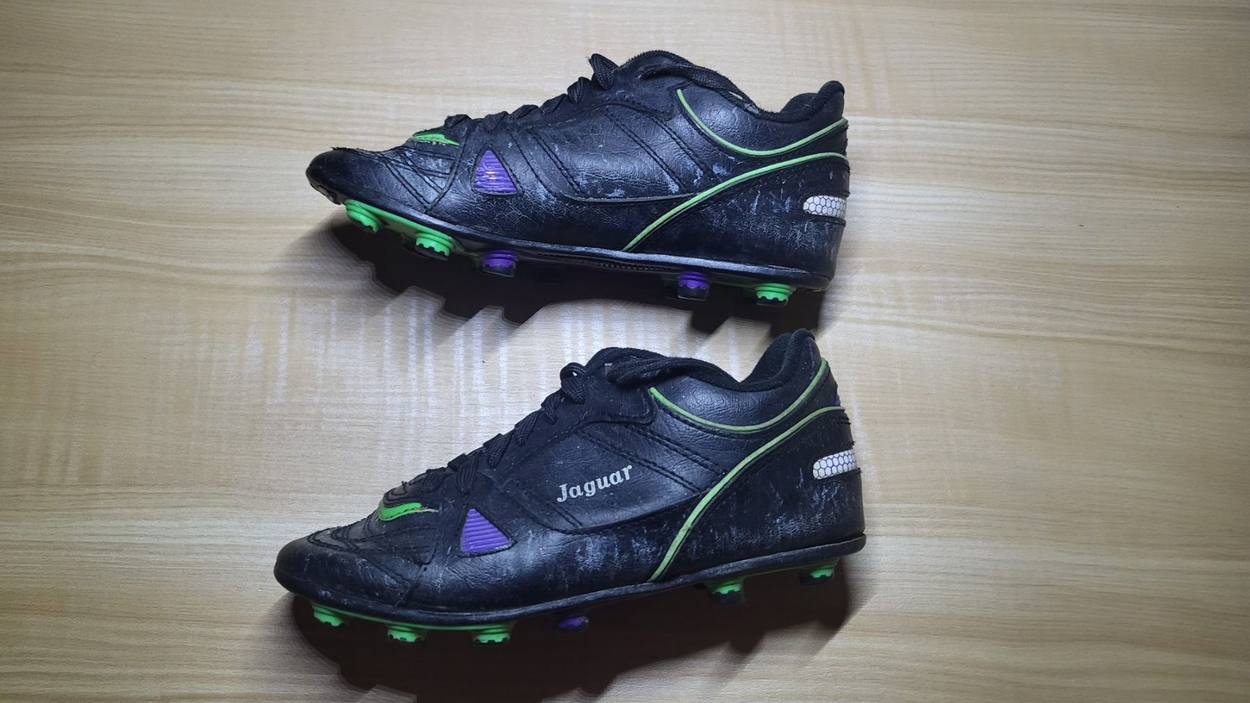 Scarpe da uomo: Fussballschuhe Jaguar – Usato da Bürchen venduto da UeliMueli85