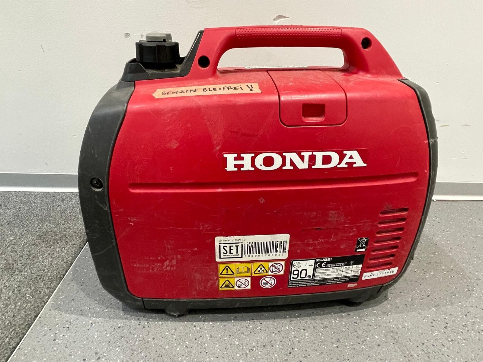 Honda Generatori di corrente: Stromgenerator Honda EU22i, Stromerzeuger, Geni, Notstrom – Usato da Zürich venduto da Lia107 3