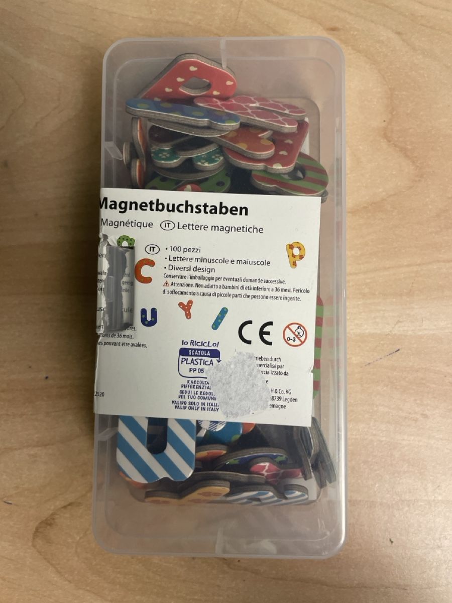 Calamite: Magnetbuchstaben bunte Tiermotive  – Usato da Obergerlafingen venduto da cabo4