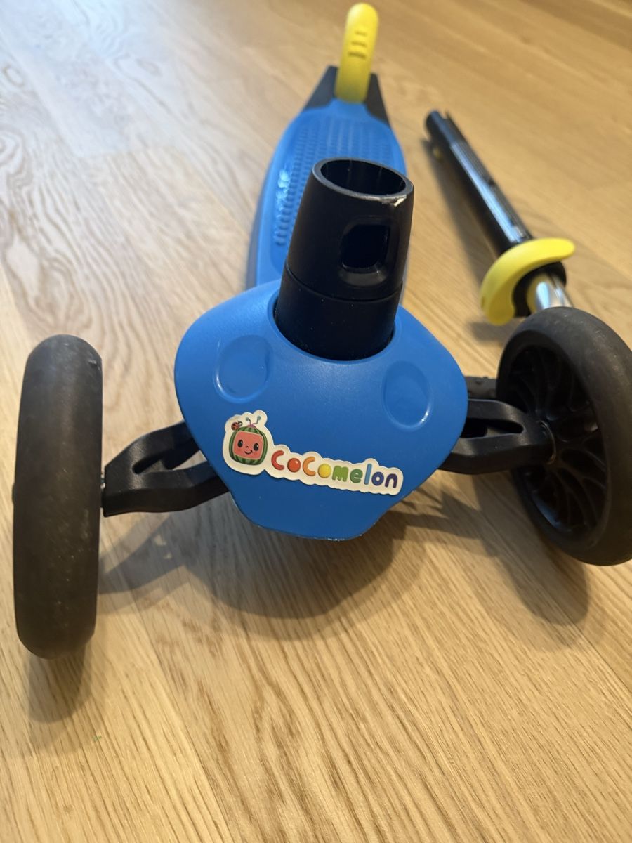 Caschi: Scooter & Helmet, Kids Fun Set! – Usato da Adliswil venduto da cla_9qpg 2