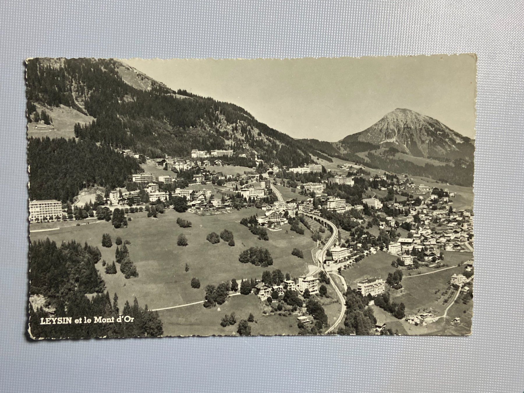 Cartes postales: Leysin et le Mont d'Or – D'occasion à Steg VS par danwer74