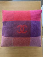 Chanel, coussin d’intérieur 48cm x 48cm 