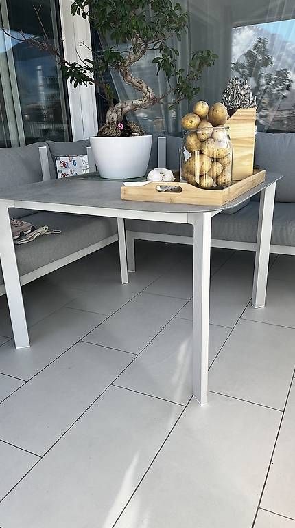 Tables: Balkon- / Terrassentisch   – D'occasion à Rhäzüns par Ric.86