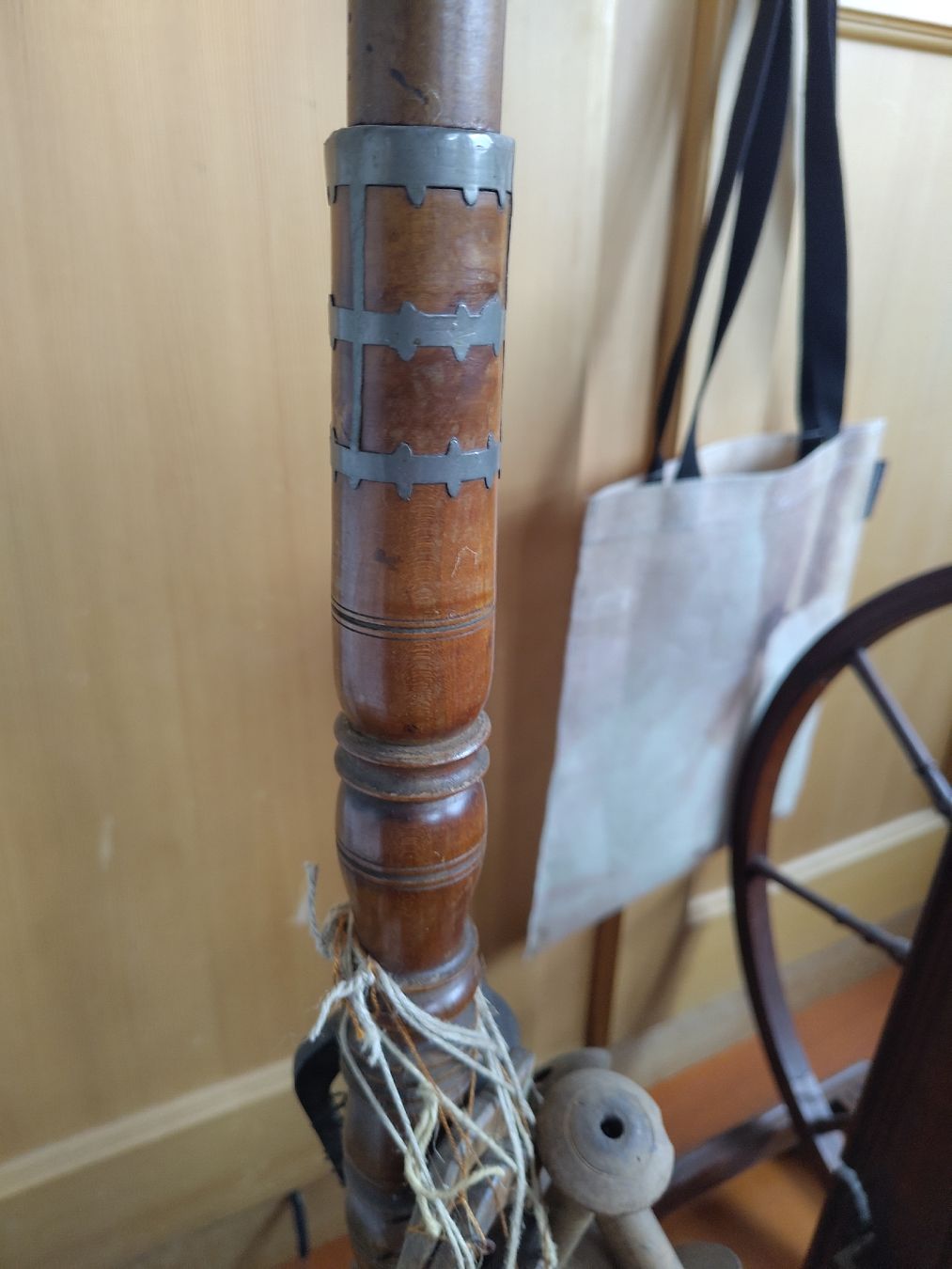Ruote per filare: Spinnrad von 1844 – Usato da Oberhofen am Thunersee venduto da fragi02 3