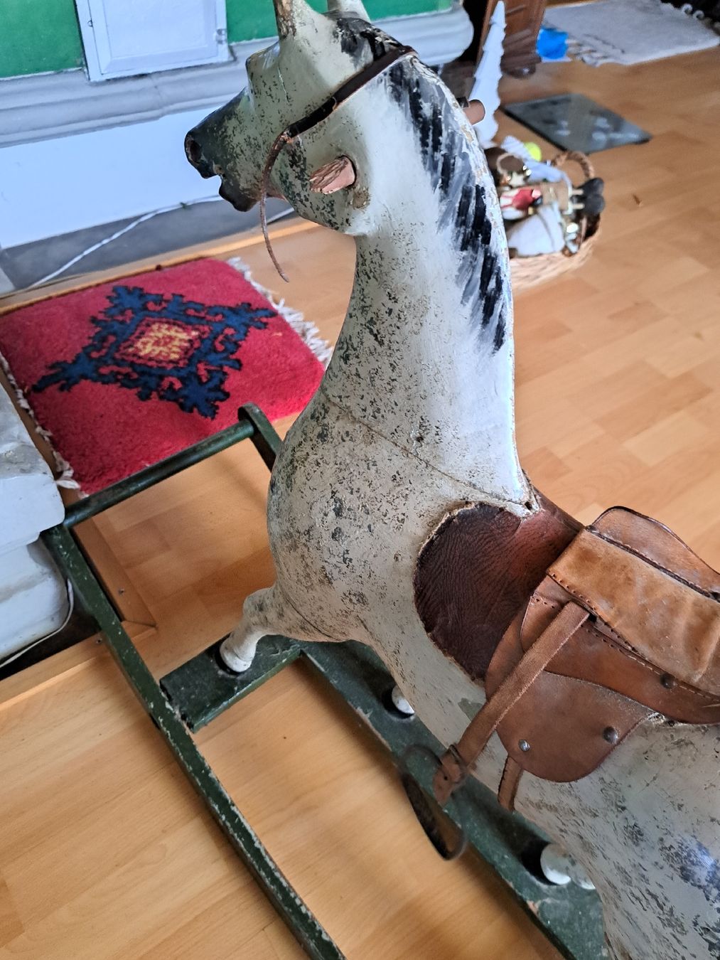 Altre altalene da giardino: Antikes Schaukelpferd – Usato da Kölliken venduto da Upcycling-by-Mc-TAM 2