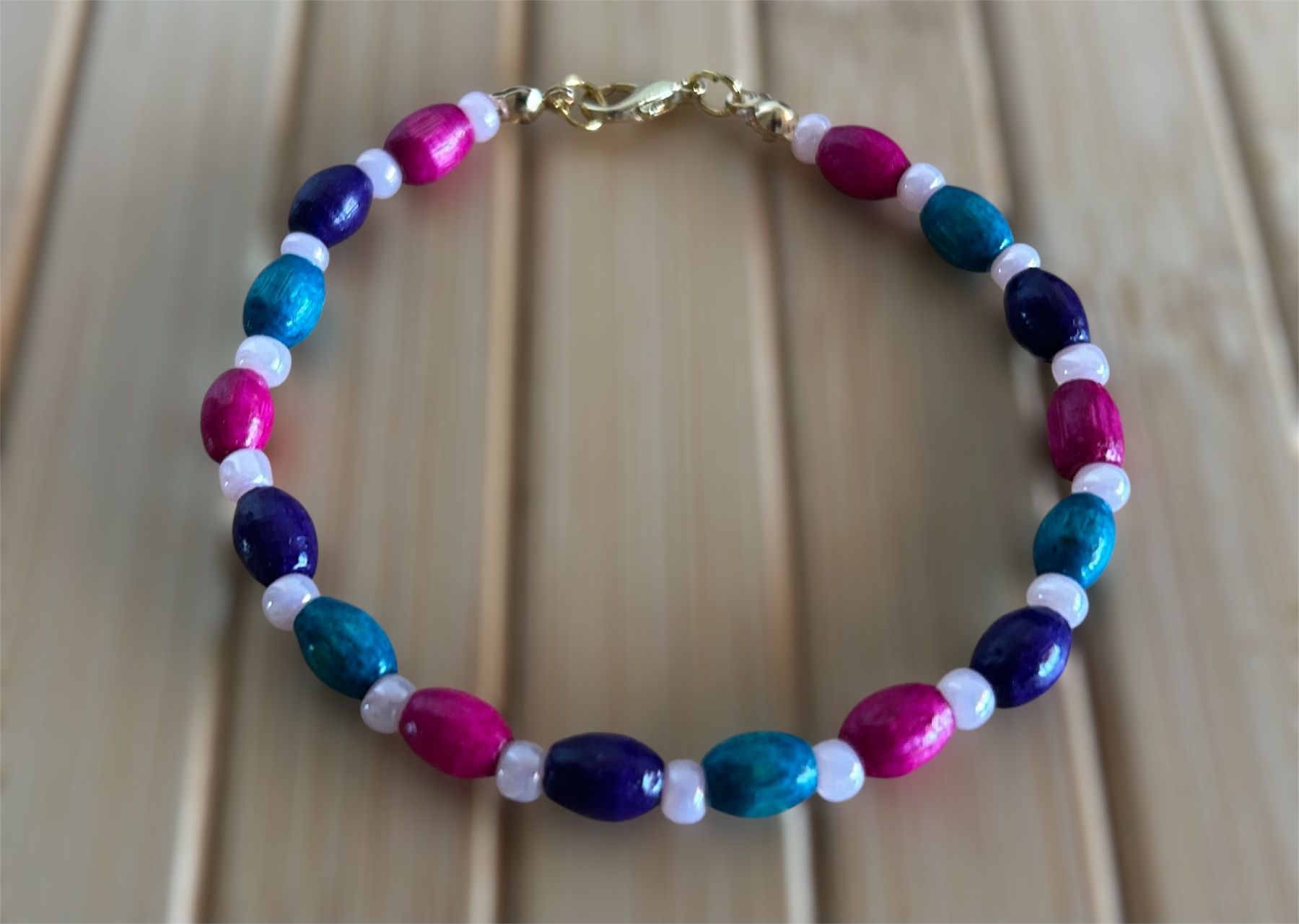 Bracciali & Braccialetti: Buntes Sommer Armband, Handgemacht – Nuovo e nell'imballaggio originale da Geneve venduto da vane267