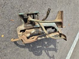 Hürlimann Traktor Seitenhubzylinder Abschaltung u. Gaspedal