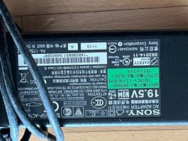 Sony Adapter 19.5V 3.9A