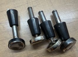 4 Stellfüsse verstellbar mit Metallstift gebraucht