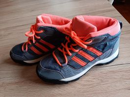 Chaussures de marche  Adidas fille, pointure 32
