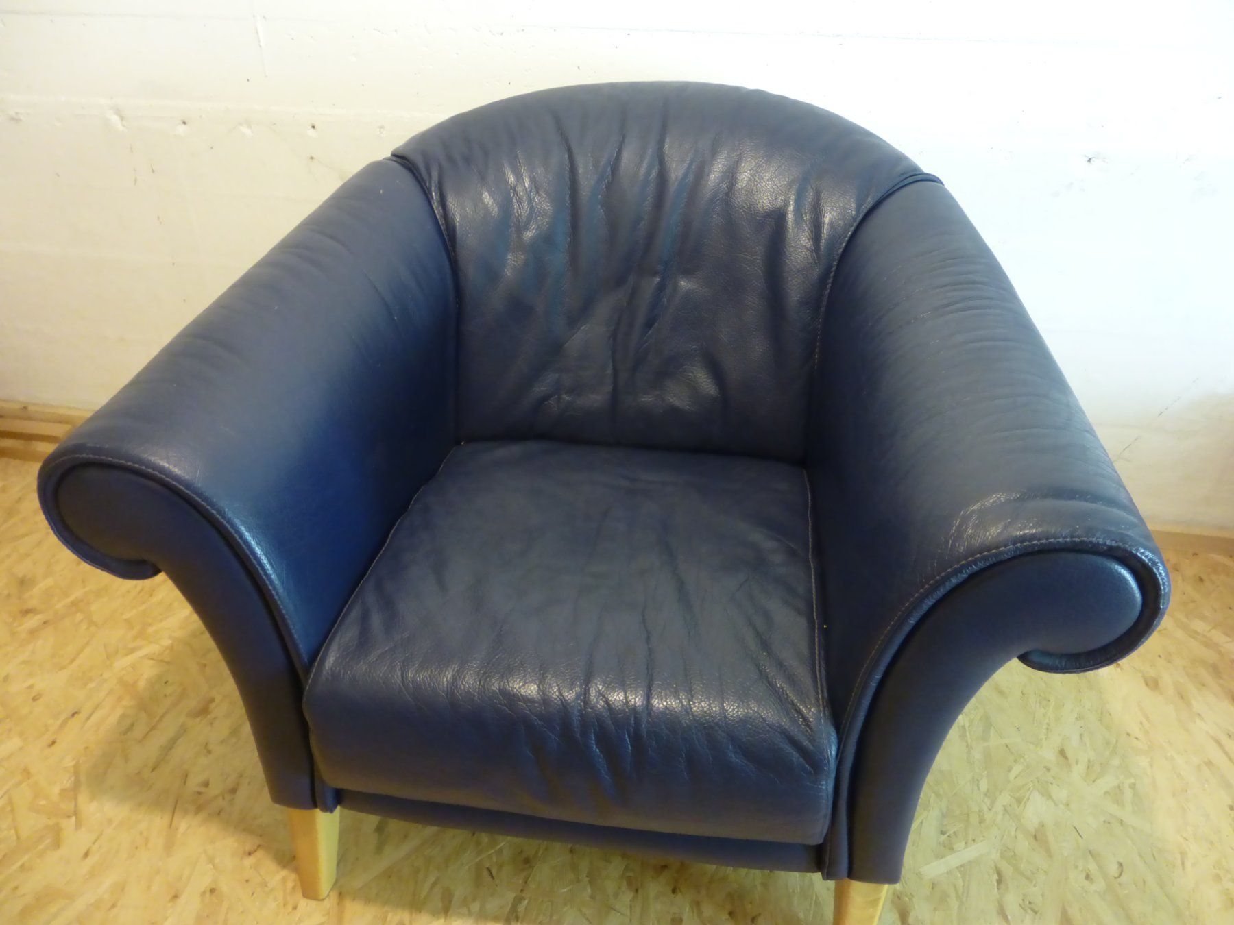 Poltrone: Leder polstersessel blau – Usato da Winterthur venduto da ricofly 1