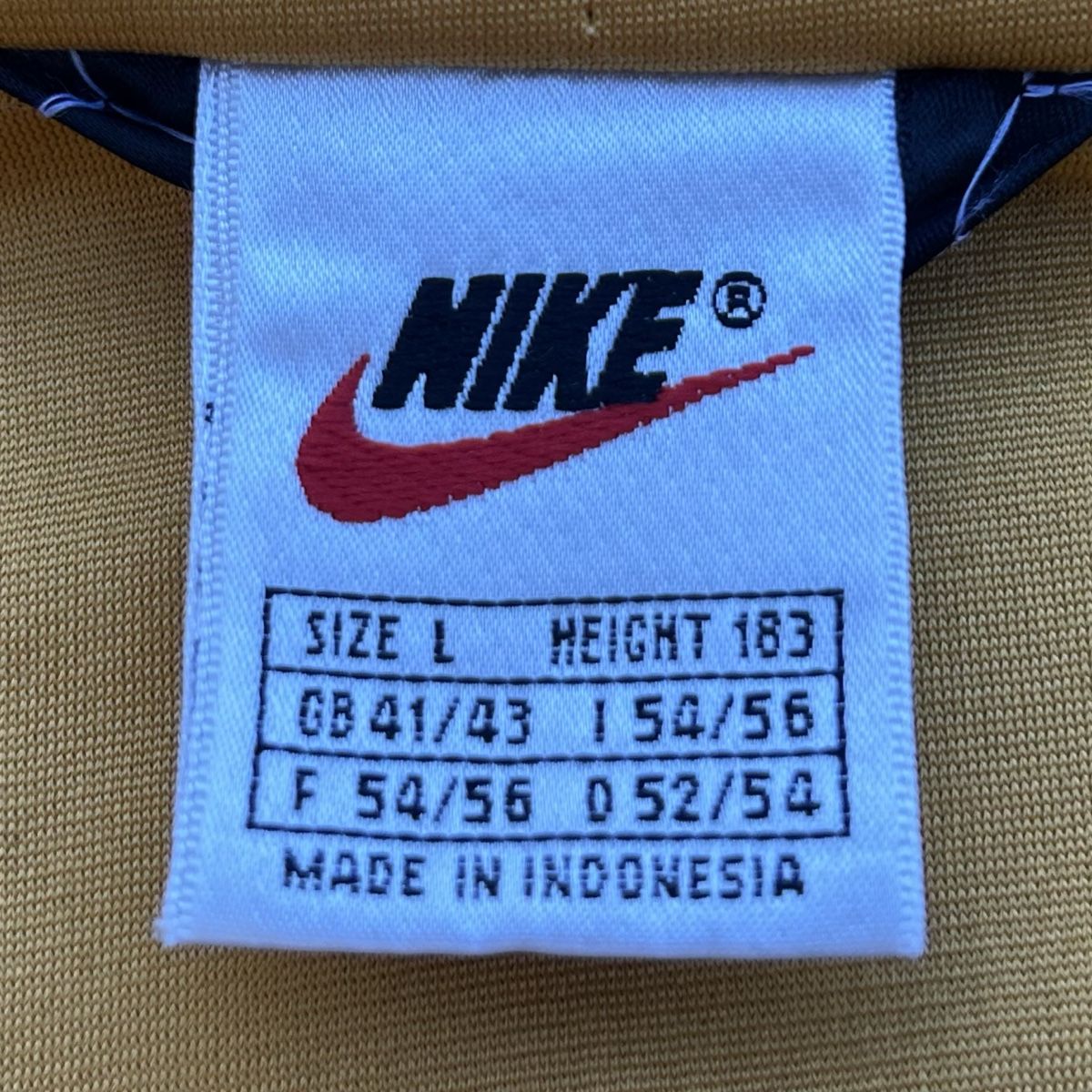 Nike Giacche: Vintage Nike Logo Track Jacket – Usato da brent venduto da fukusapes 4