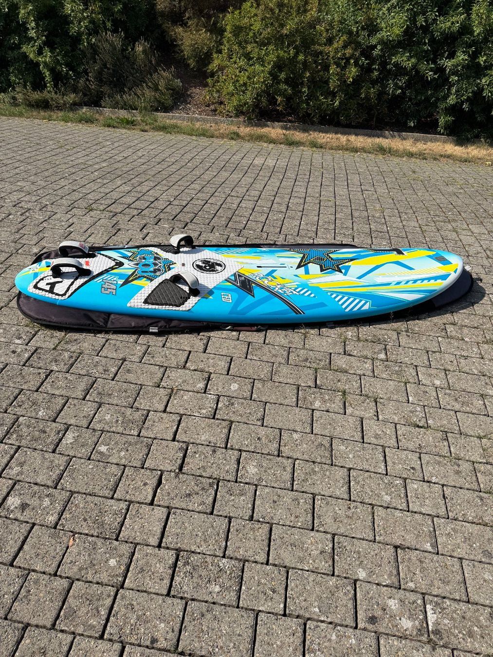 Tavole da surf e di nuoto: Planche à voile Tabou Rocket CED 145 Litres – Usato da Autigny venduto da Vilamali