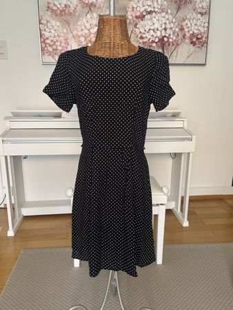 Pünktchenkleid von Only, 34