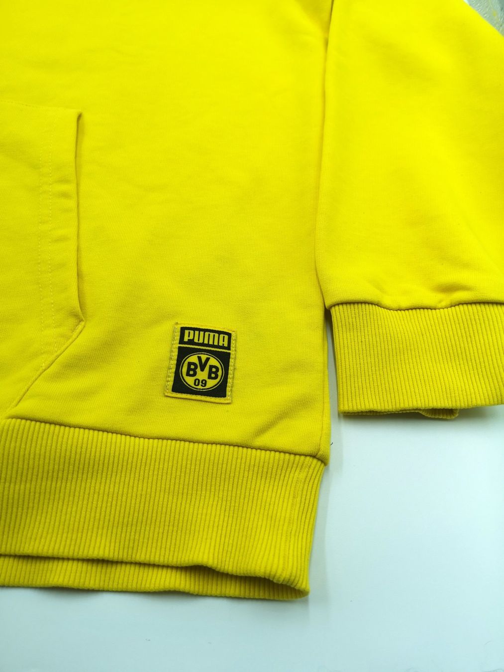 Puma Maglioni & Felpe: BVB 09 Puma Hoodie Pullover, Grösse L – Usato da Wil SG venduto da Donaldus 1