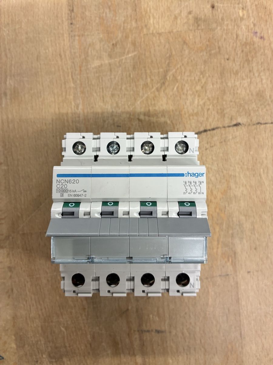 Hager Componenti elettronici: Hager LS/C 20A – Nuovo (secondo la descrizione) da Mettmenstetten venduto da Cme.B