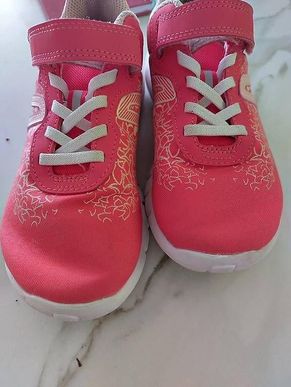 Scarpe per ragazze: Hallenschuhe Mädchen, pink Gr 33 – Usato da Muri b. Bern venduto da meitschi09 1