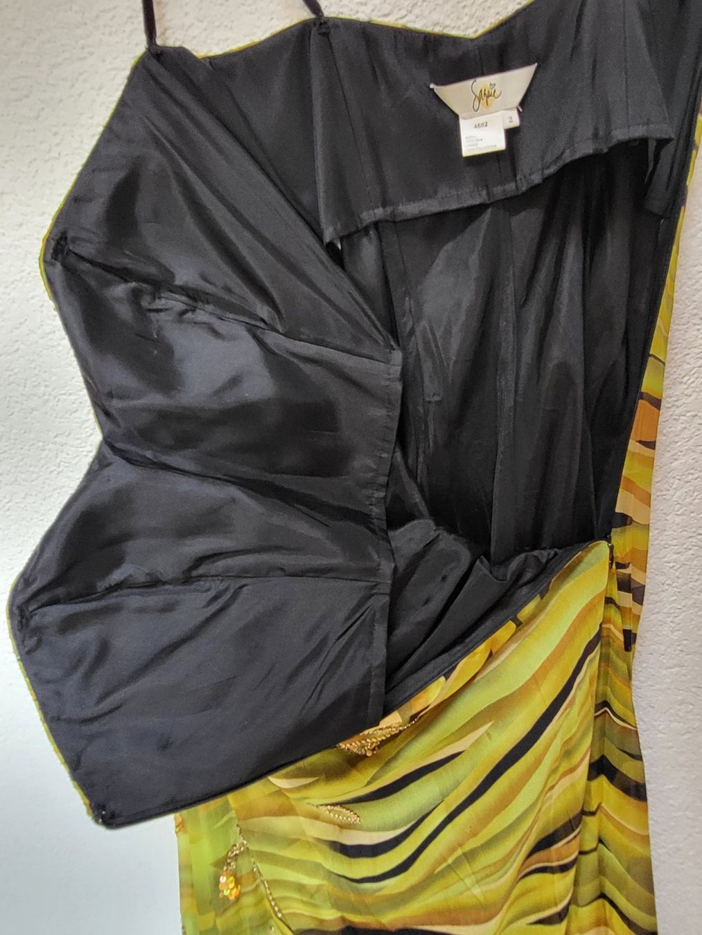 Robes: Abendkleid gemustert mit Schmucksteinen Grösse M, Neu – Neuf (Voir description) à Turbenthal par nel_6kwk 5