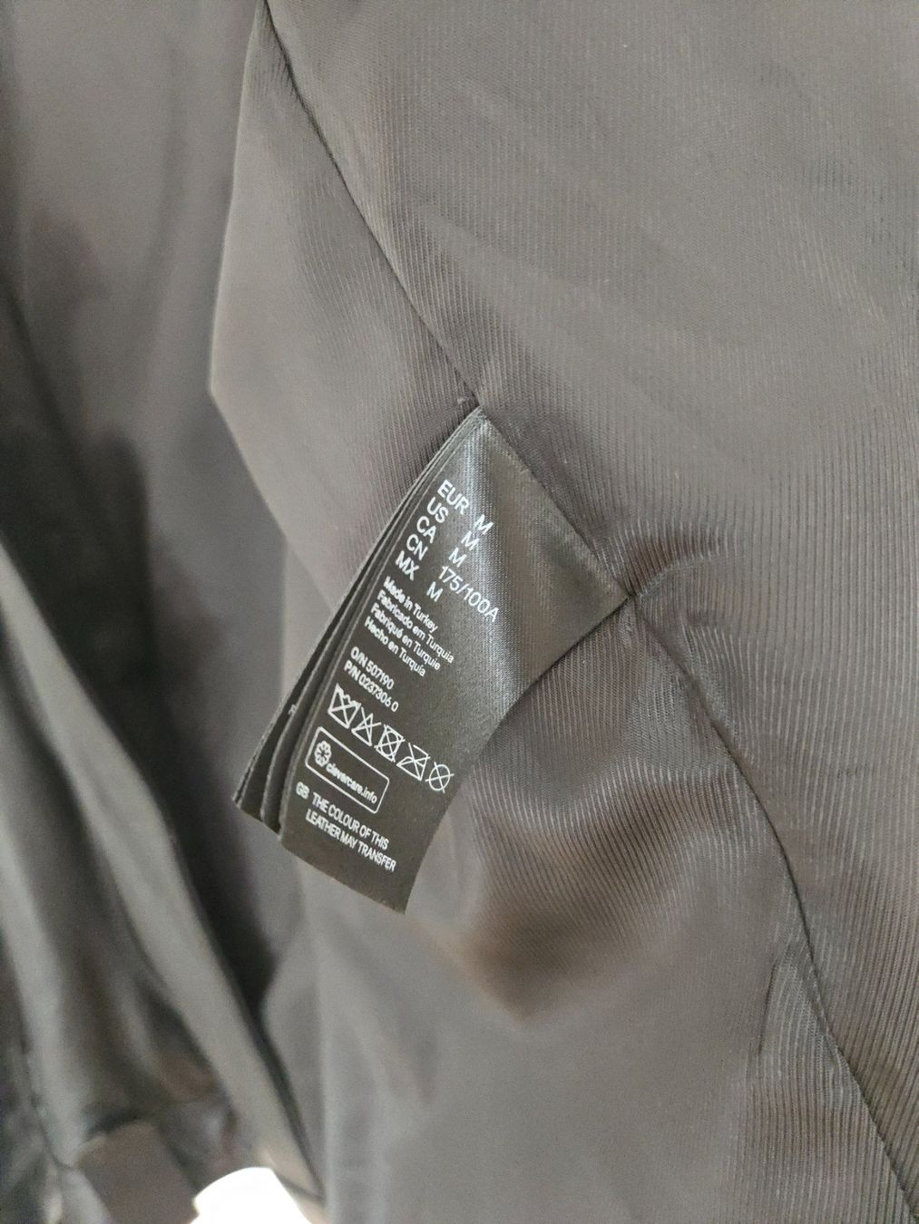 H&M Jacken: Alexander Wang x H&M Lederjacke, Winterjacke – Gebraucht aus Basel von noah27 4