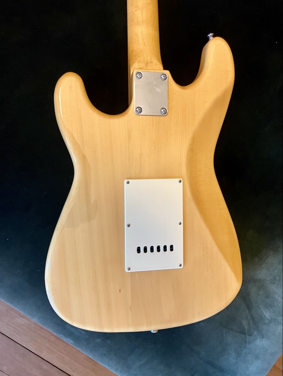 Strumenti musicali: Richwood RE-62 Stratocaster, 2006 – Usato da Zürich venduto da rob_val 2