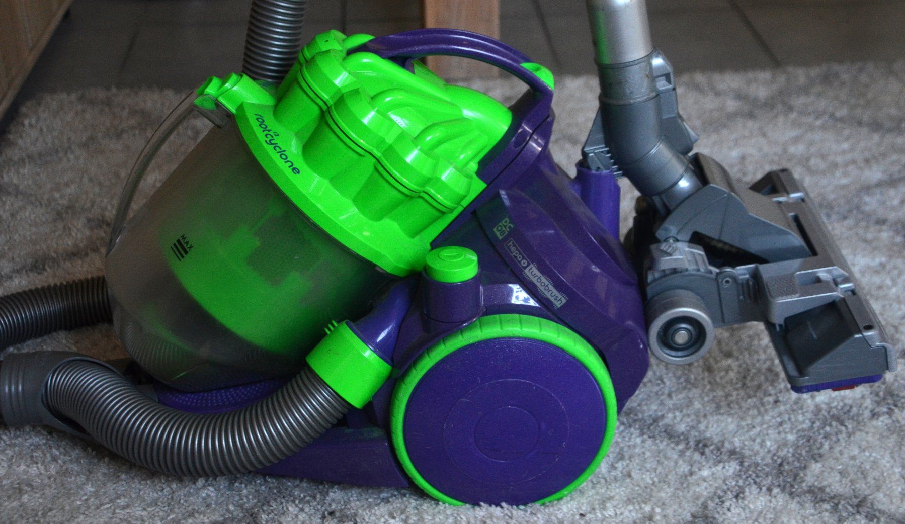 Dyson Aspirapolveri & Accessori: Dyson DC08 Staubsauger / aspirateur – Usato da Collonges venduto da arashee 2