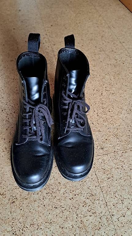 Chaussures hommes: Dr. Martens,schwarz, 40 – D'occasion à Wolfwil par Mim015 4