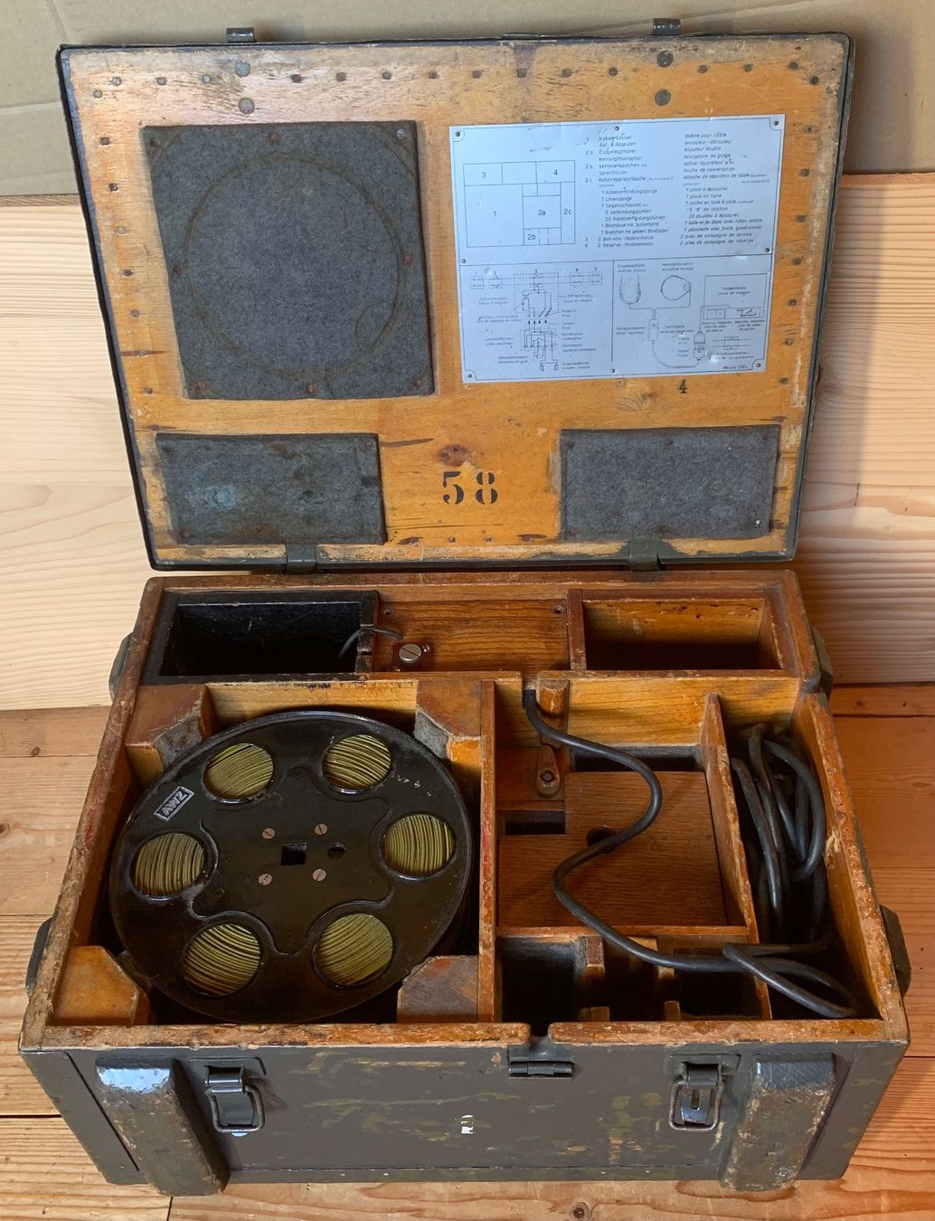 Téléphones: Geschützführer-Telefon der CH Armee – D'occasion à Goldingen par Bergler012 1