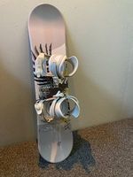 Snowboard Enfant avec fixation head Concept Kid 95cm