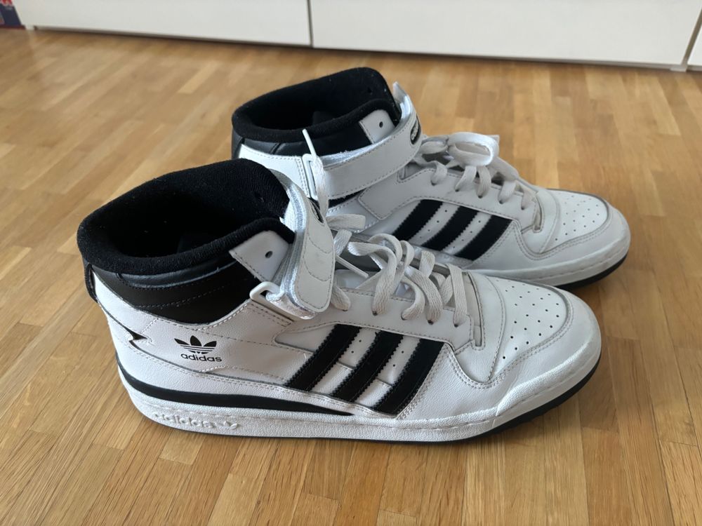 ADIDAS weiss schwarz Gr sse 45 1 3 ca 5 6 mal getragen Kaufen