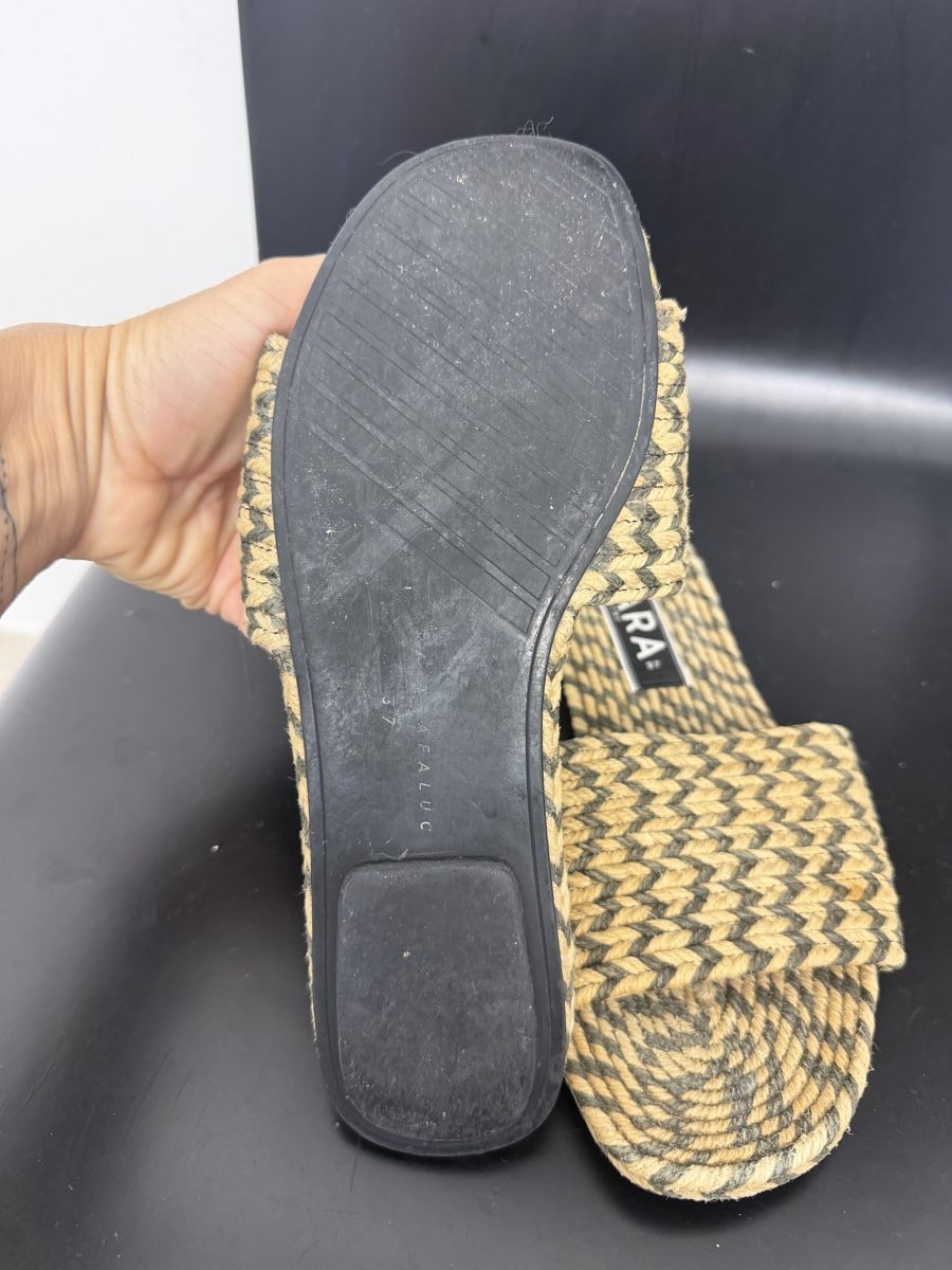 Zara Chaussures femmes: Sommersandalen Zara  – D'occasion à Neerach par the_modern_mini 2