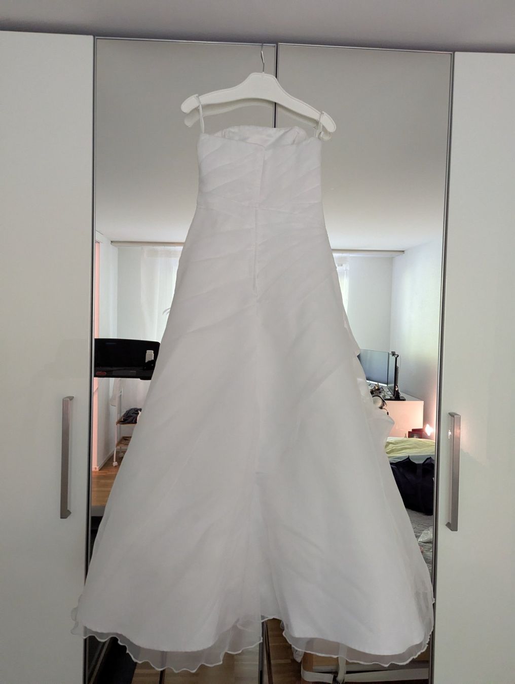 Vestiti: Wunderschönes Hochzeitskleid – Usato da Luzern venduto da and_r5gb 6