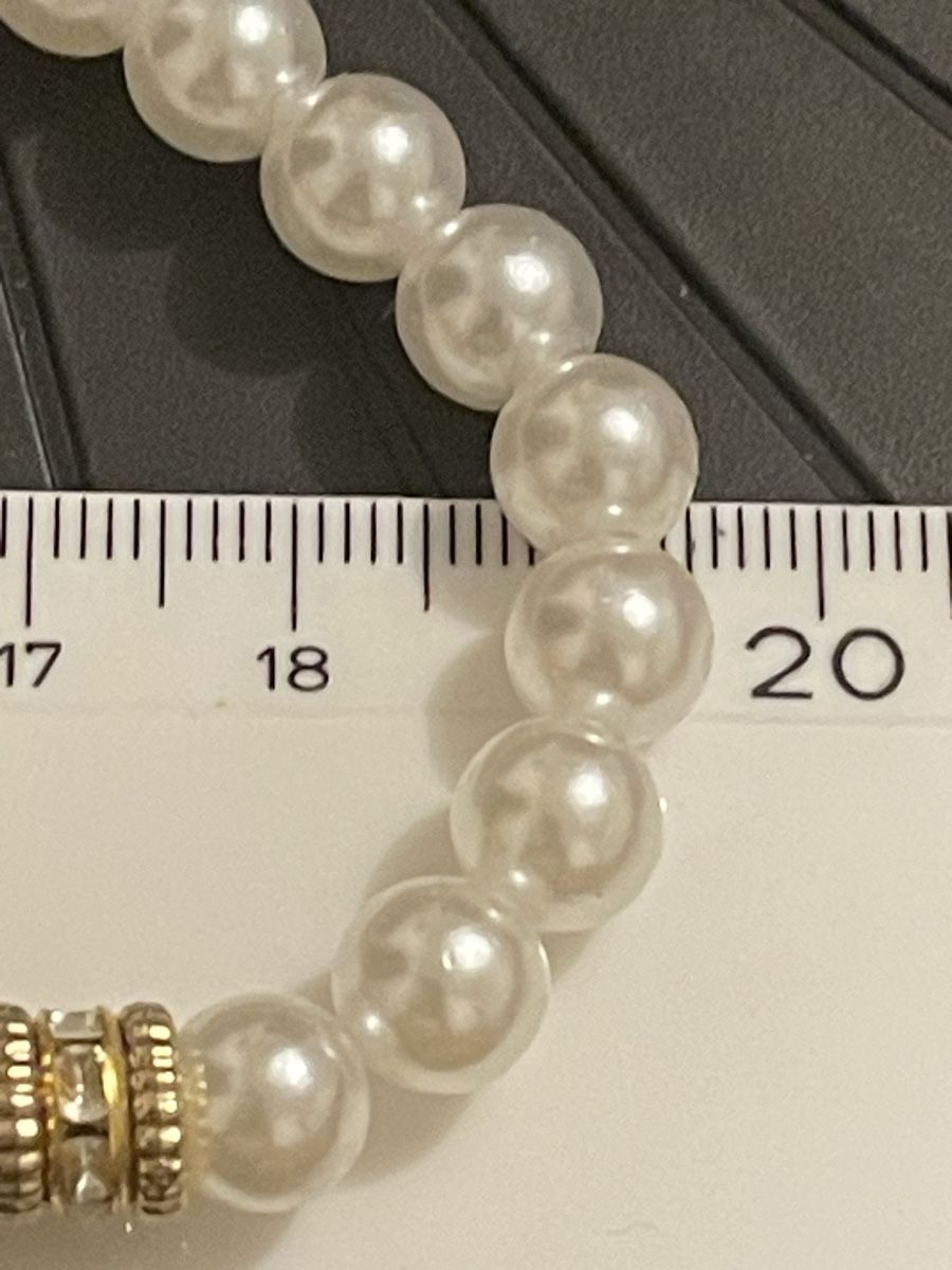 Bracciali & Braccialetti: Bracelet perles blanches élément doré  neuf – Nuovo (secondo la descrizione) da Kloten venduto da Vermicelles 5
