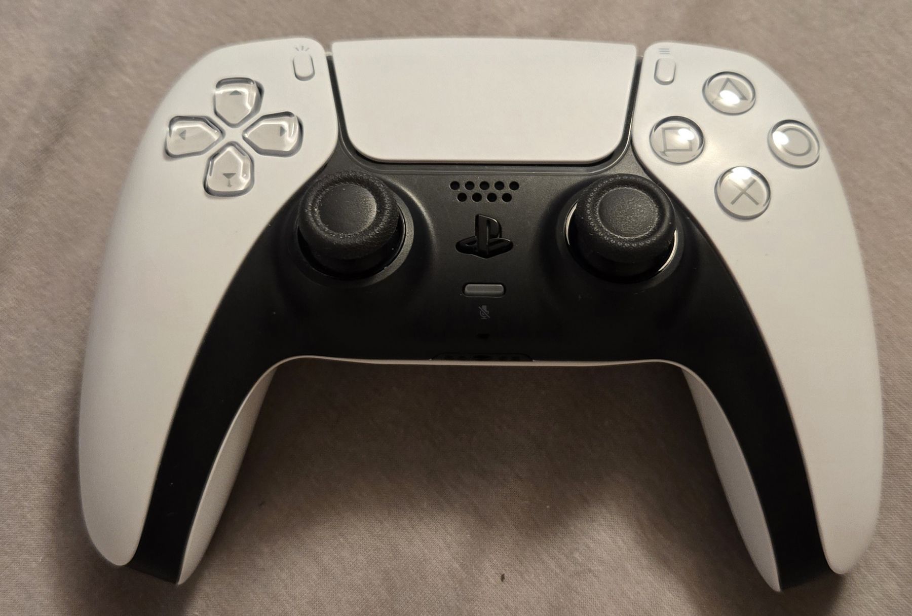 Sony Consoles: PS5 slim digital version 1 Tb – D'occasion à Pieterlen par lar_8857 1