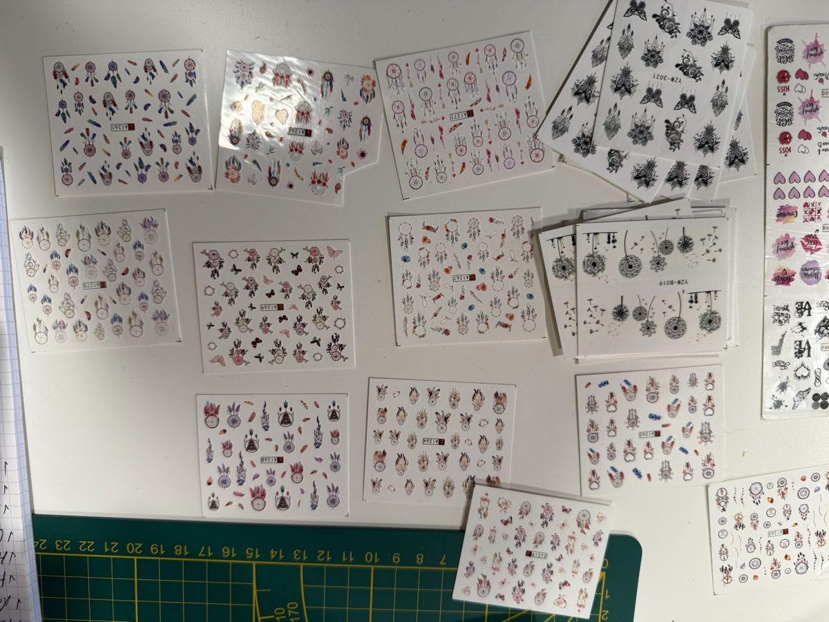 Unghie finte: Viele Nageltattos  – Nuovo (secondo la descrizione) da Schwadernau venduto da Daniela_0811 1