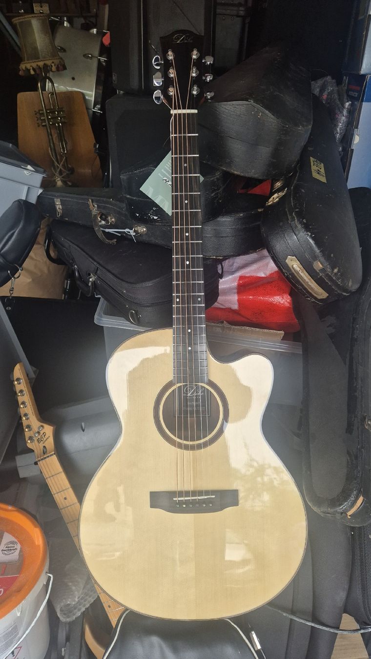 Musikinstrumente: Duke GA-PF-CUT Gitarre Neue – Gebraucht aus Rämismühle von beni0010